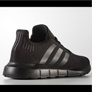 Adidas men’s shoes. Swift Run CG4111